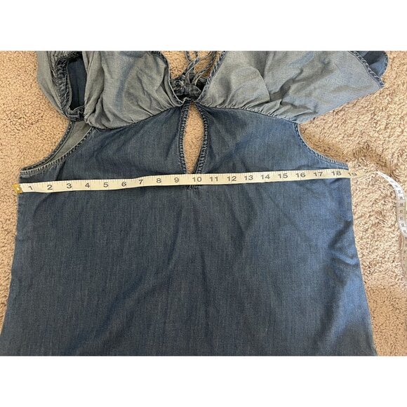 Express Chambray Over the shoulder Keyhole Blouse - M - Picture 9 of 10